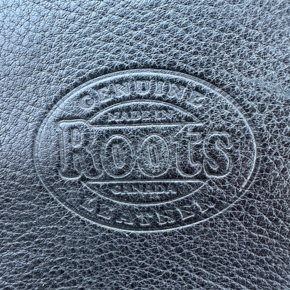 Roots “Tribe” Soft leather briefcase - black - in great used condition - Picture 8 of 8